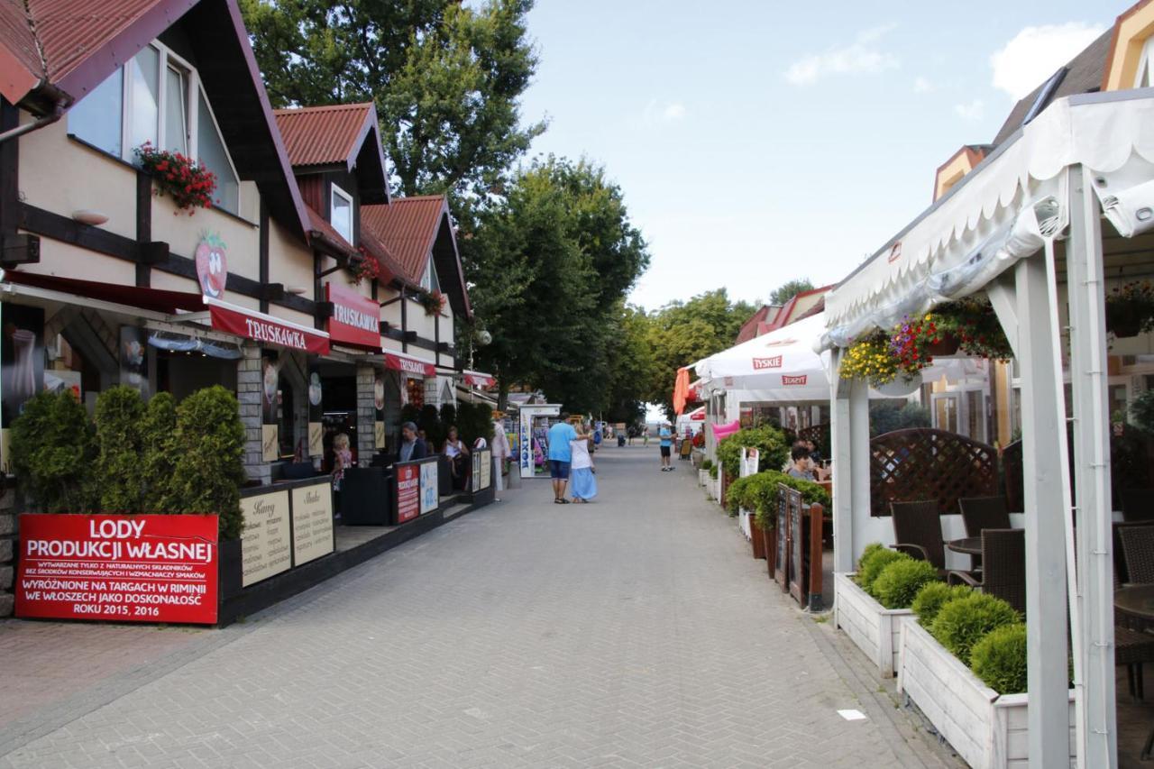 Willa Laura Rowy - Apartamenty Nad Morzem Exterior foto