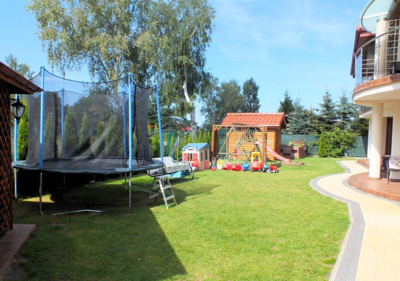 Willa Laura Rowy - Apartamenty Nad Morzem Exterior foto